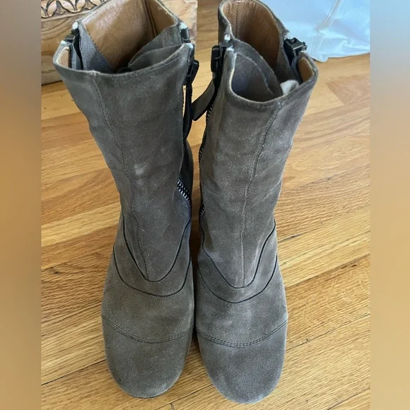 Chloe Lexie - Picture 3 of 7